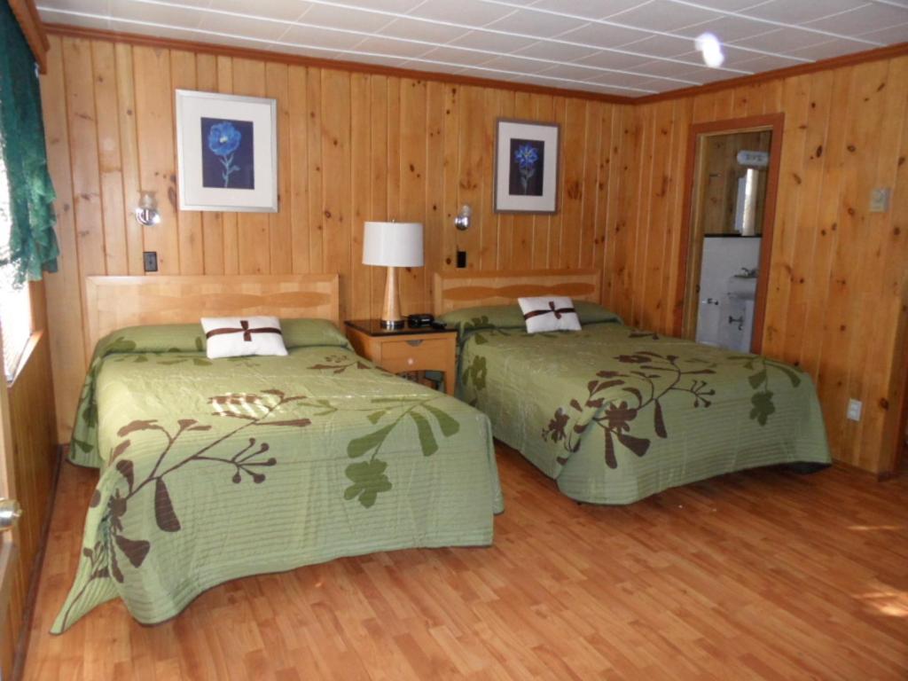 Seven Dwarfs Motel & Cabins Lake George Phòng bức ảnh