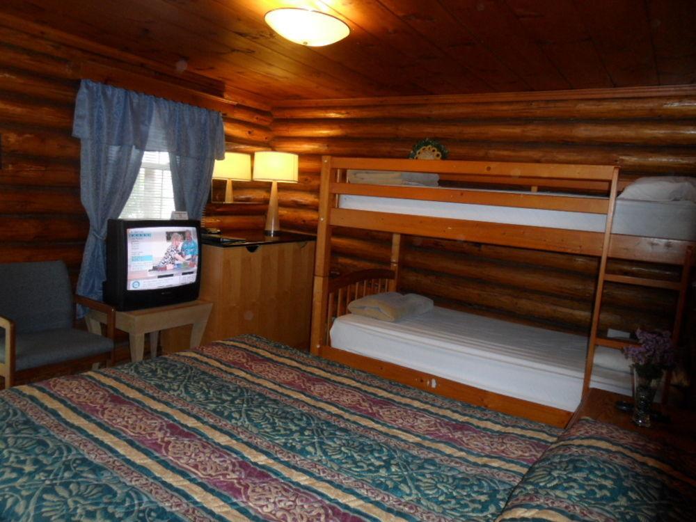 Seven Dwarfs Motel & Cabins Lake George Ngoại thất bức ảnh